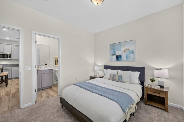 7502 TAPIRO Way, Sacramento, CA 95829