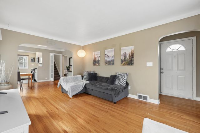 1872 4th Street, White Bear Lake, MN 55110