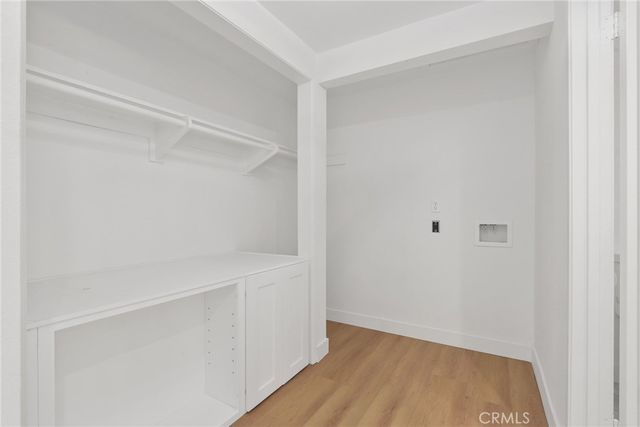 23312 Ostronic, Woodland Hills, CA 91367