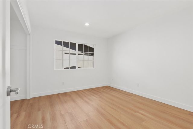 23312 Ostronic, Woodland Hills, CA 91367