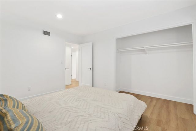 23312 Ostronic, Woodland Hills, CA 91367