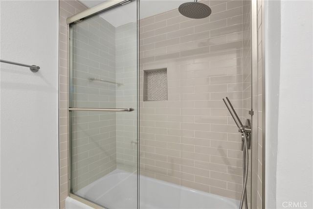 23312 Ostronic, Woodland Hills, CA 91367