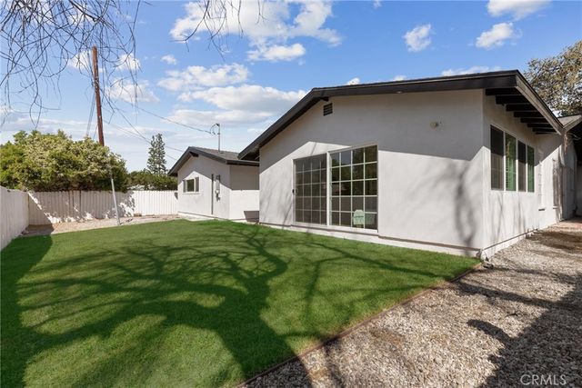 23312 Ostronic, Woodland Hills, CA 91367