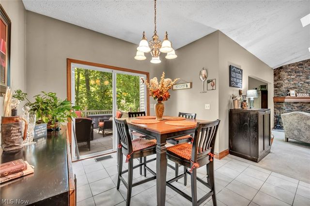 880 Shadow Creek Trail, Amherst, OH 44001