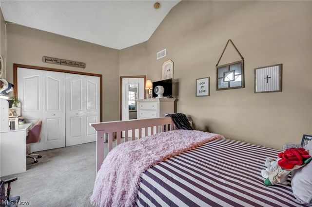 880 Shadow Creek Trail, Amherst, OH 44001