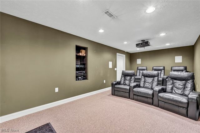880 Shadow Creek Trail, Amherst, OH 44001