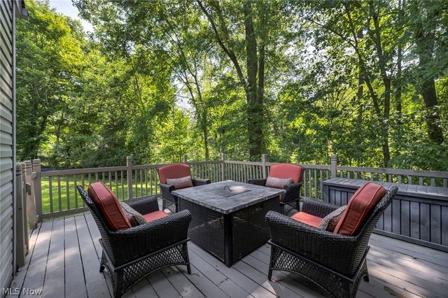 880 Shadow Creek Trail, Amherst, OH 44001