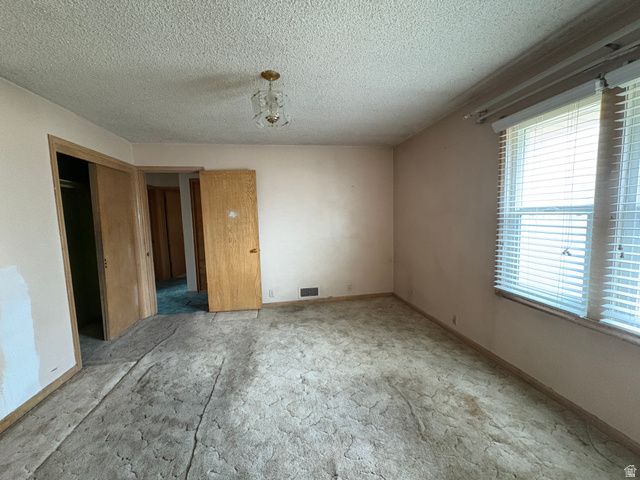 4136 S ADAMS AVE, South Ogden, UT 84403