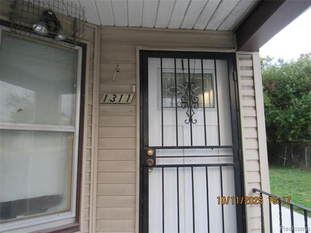 1311 N Green Street, Detroit, MI 48209