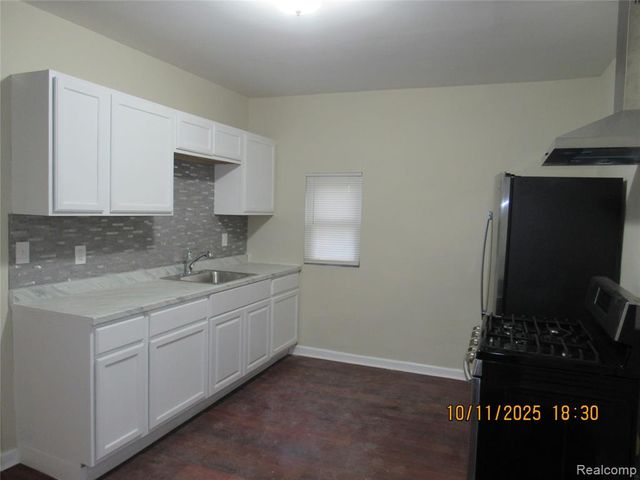 1311 N Green Street, Detroit, MI 48209