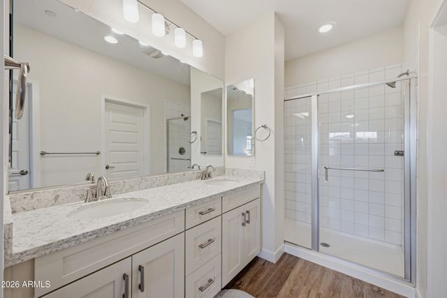 1673 E DOGWOOD Lane, Gilbert, AZ 85295