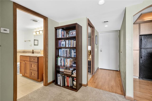 1000 Grandview Ave 802, Mt Washington, PA 15211