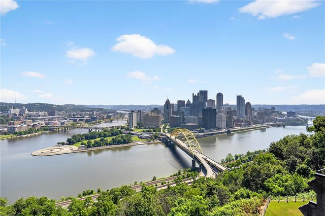 1000 Grandview Ave 802, Mt Washington, PA 15211