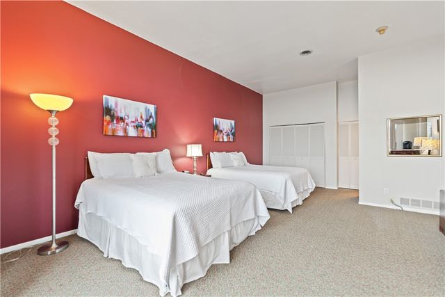 1000 Grandview Ave 802, Mt Washington, PA 15211