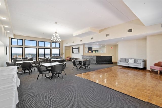 1000 Grandview Ave 802, Mt Washington, PA 15211