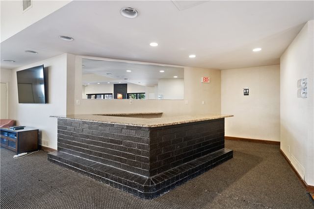 1000 Grandview Ave 802, Mt Washington, PA 15211