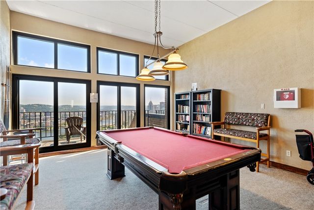 1000 Grandview Ave 802, Mt Washington, PA 15211