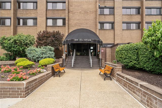 1000 Grandview Ave 802, Mt Washington, PA 15211