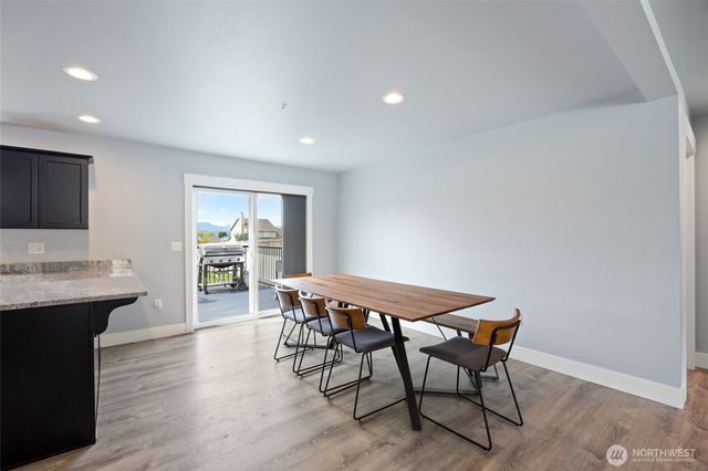 2436 Berkley Loop, East Wenatchee, WA 98802