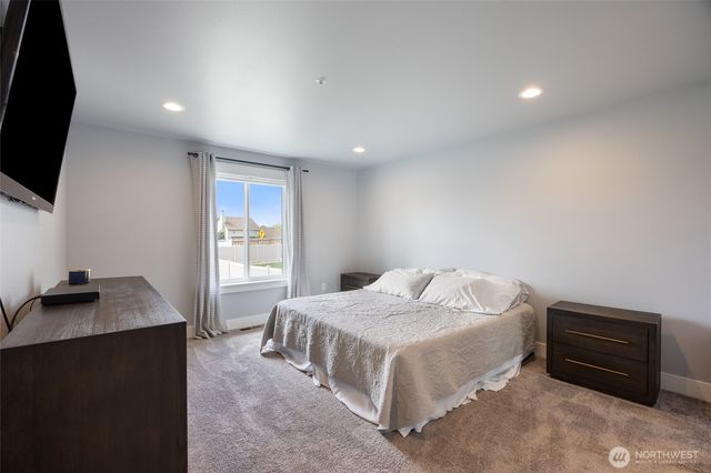 2436 Berkley Loop, East Wenatchee, WA 98802