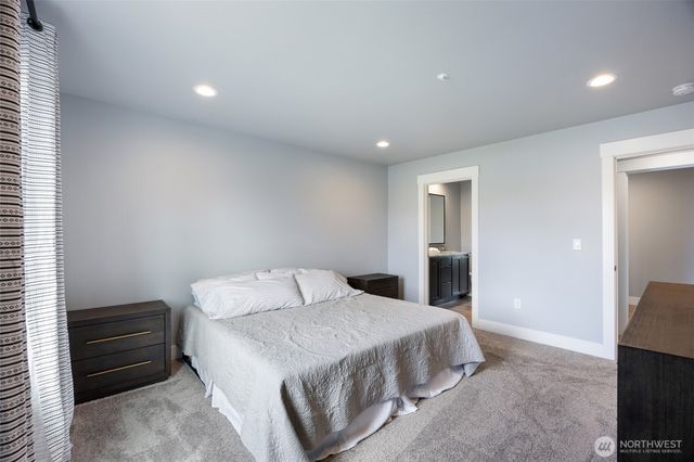 2436 Berkley Loop, East Wenatchee, WA 98802