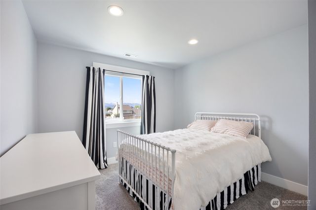 2436 Berkley Loop, East Wenatchee, WA 98802