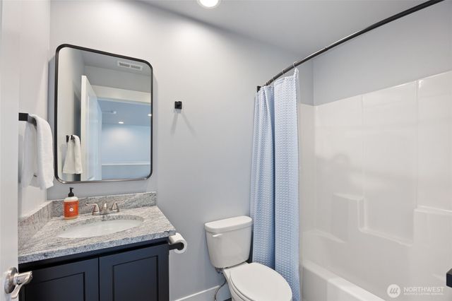 2436 Berkley Loop, East Wenatchee, WA 98802