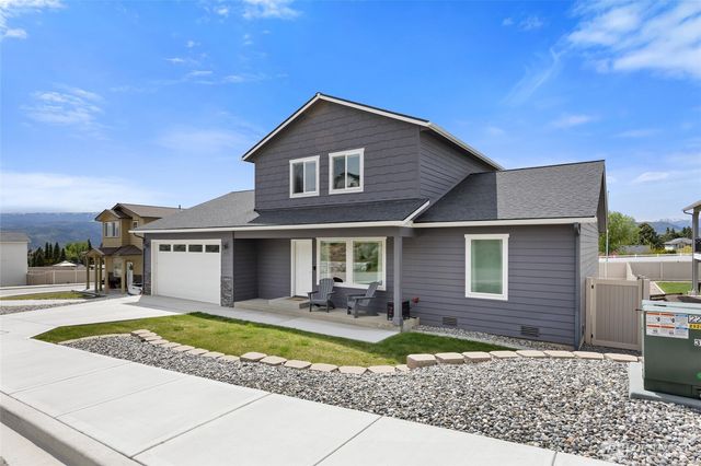 2436 Berkley Loop, East Wenatchee, WA 98802