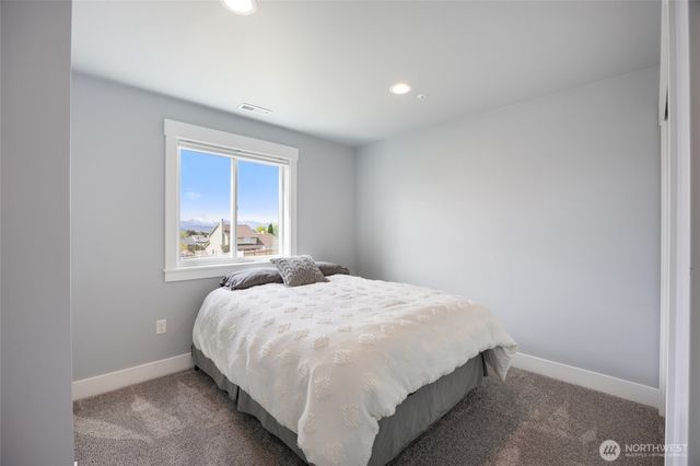 2436 Berkley Loop, East Wenatchee, WA 98802