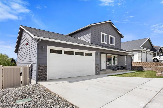 2436 Berkley Loop, East Wenatchee, WA 98802