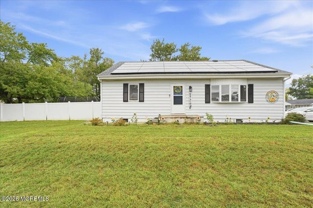 552 Lloyd Road, Toms River, NJ 08753