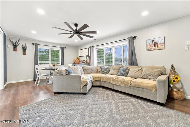 552 Lloyd Road, Toms River, NJ 08753