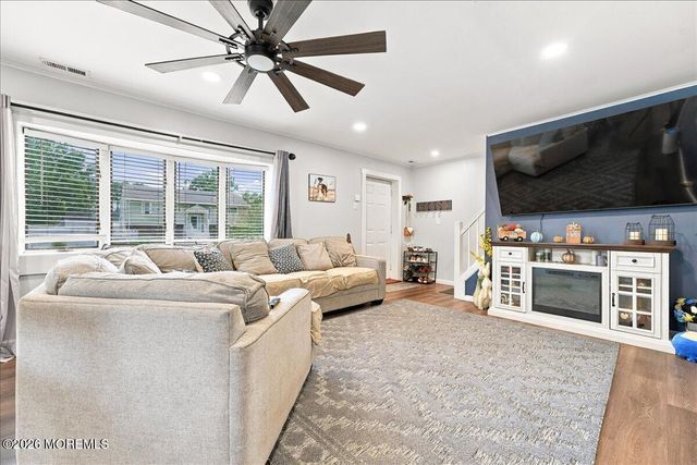 552 Lloyd Road, Toms River, NJ 08753