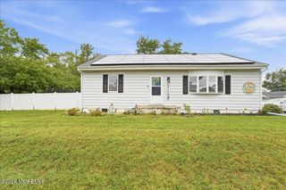552 Lloyd Road, Toms River, NJ 08753