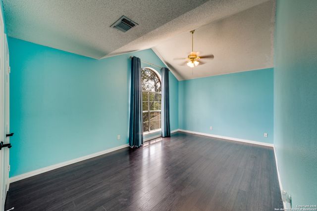 7711 Southerland, San Antonio, TX 78250