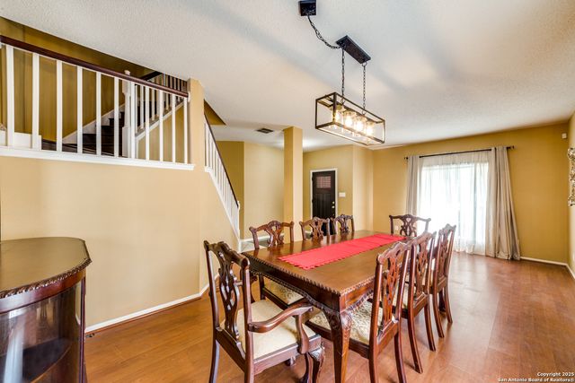 7711 Southerland, San Antonio, TX 78250