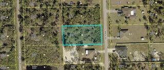 907 James AVE, Lehigh Acres, FL 33936