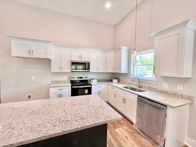 205 Rock Bridge Drive, Ringgold, GA 30736