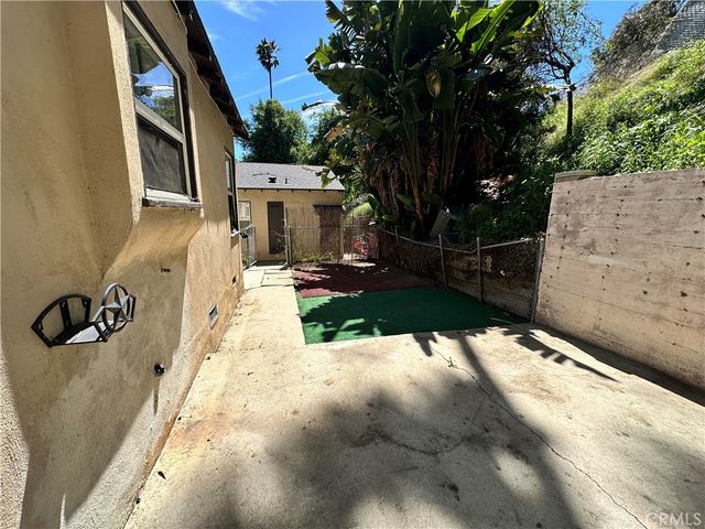 974 W 5th Street, San Pedro, CA 90731