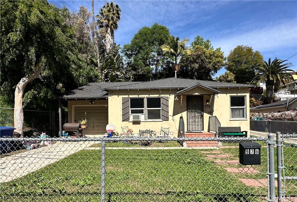 974 W 5th Street, San Pedro, CA 90731