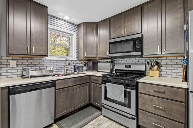 9880 N 130 W, Lake Village, IN 46349