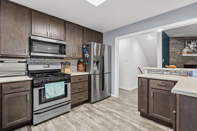 9880 N 130 W, Lake Village, IN 46349