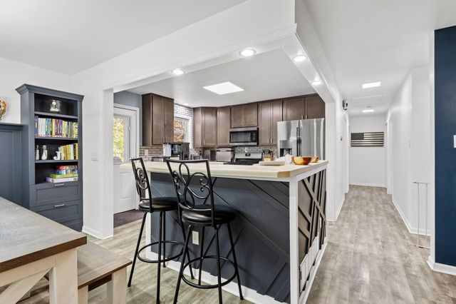 9880 N 130 W, Lake Village, IN 46349