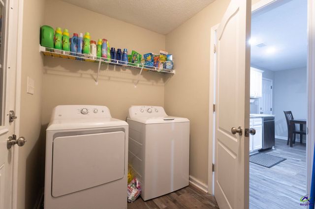 304 Laurel Woods Drive, Warner Robins, GA 31088