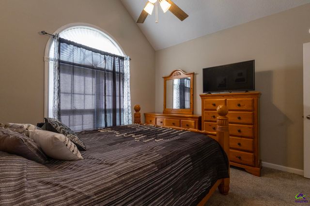 304 Laurel Woods Drive, Warner Robins, GA 31088