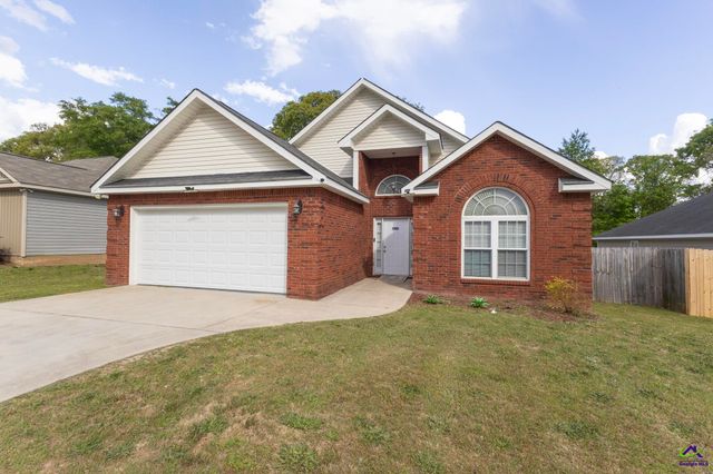 304 Laurel Woods Drive, Warner Robins, GA 31088