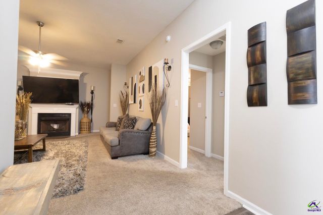 304 Laurel Woods Drive, Warner Robins, GA 31088