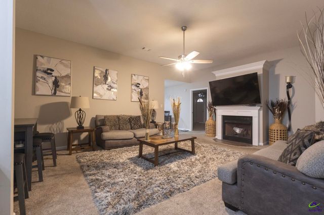 304 Laurel Woods Drive, Warner Robins, GA 31088