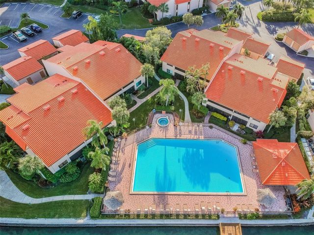 4800 BRITTANY DRIVE S 102, St Petersburg, FL 33715