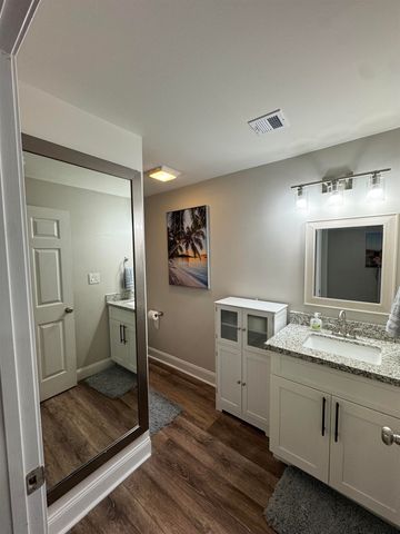 165 Grape Ln, Grand Isle, LA 70358